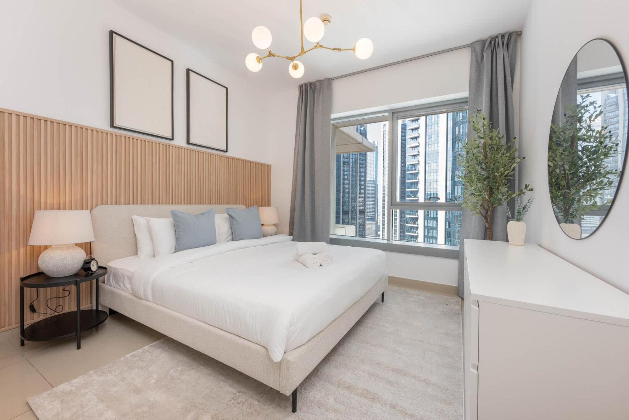 Modernized 2 Bedroom In Downtown And Sleeps 6 Dubai